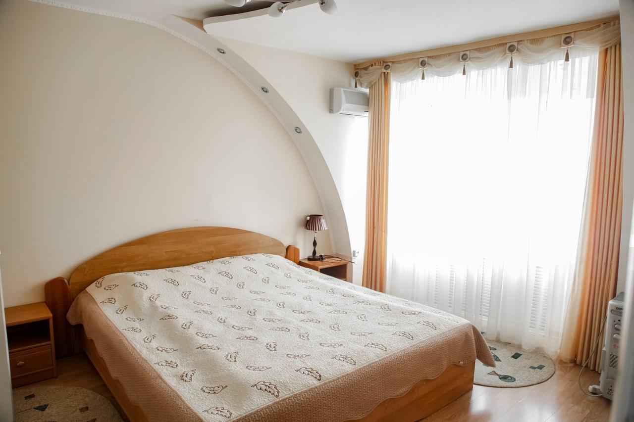 Sary Arka Hotel Pavlodar Exterior foto